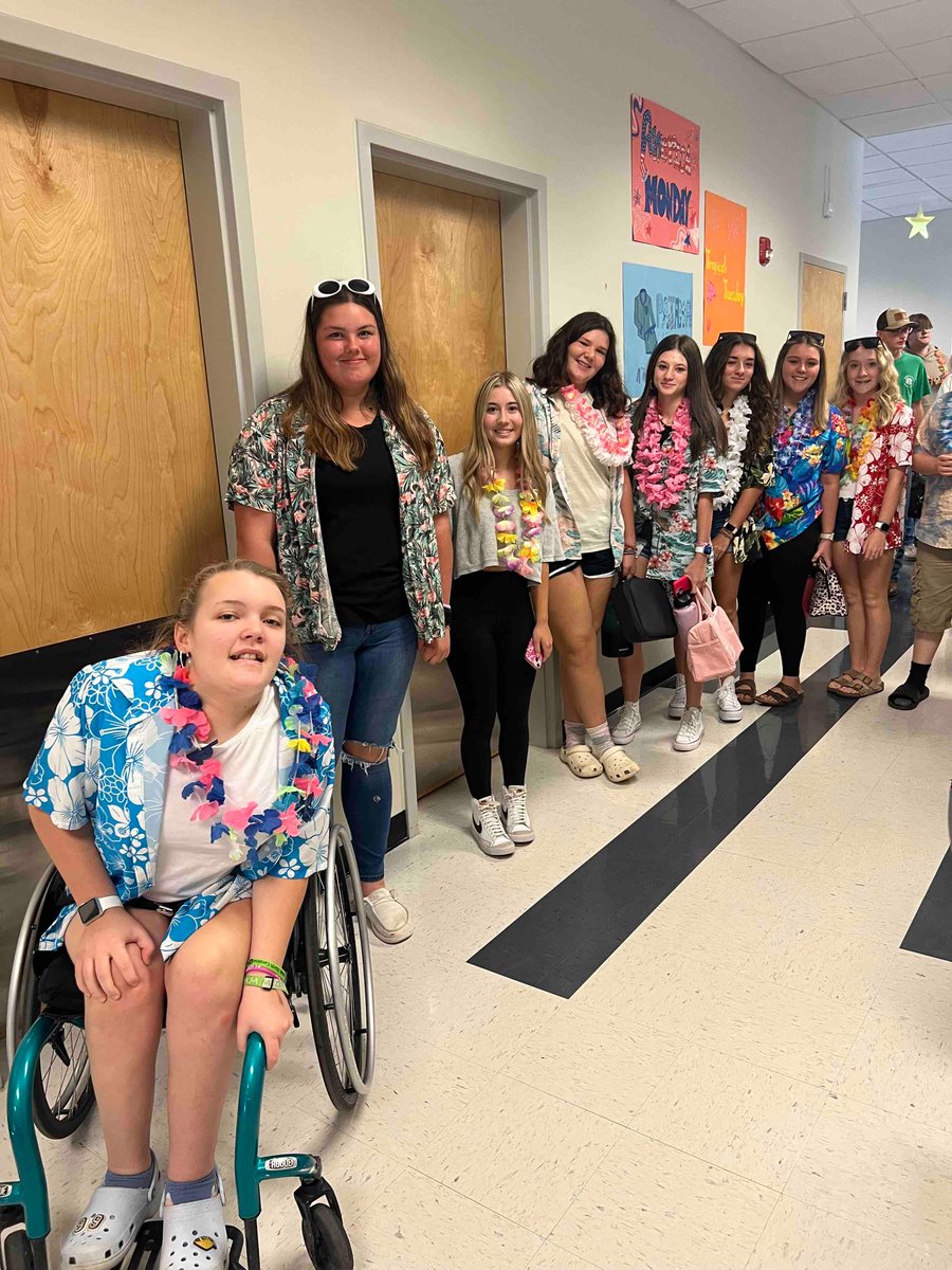 vancecharter's tweet image. 🌴Tropical Tuesday🌴