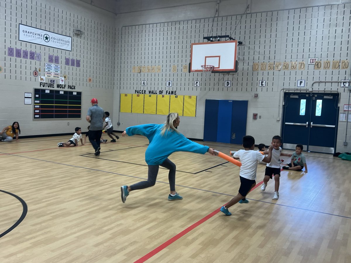 CFD in PE! Thank you <a href="/gvinepals/">GHS PALS</a> and Miss Claire for helping us work on our chasing, fleeing &amp; dodging skills with one of our favorites Star 🌟 Tag!! #TESleads @GCISD_PE