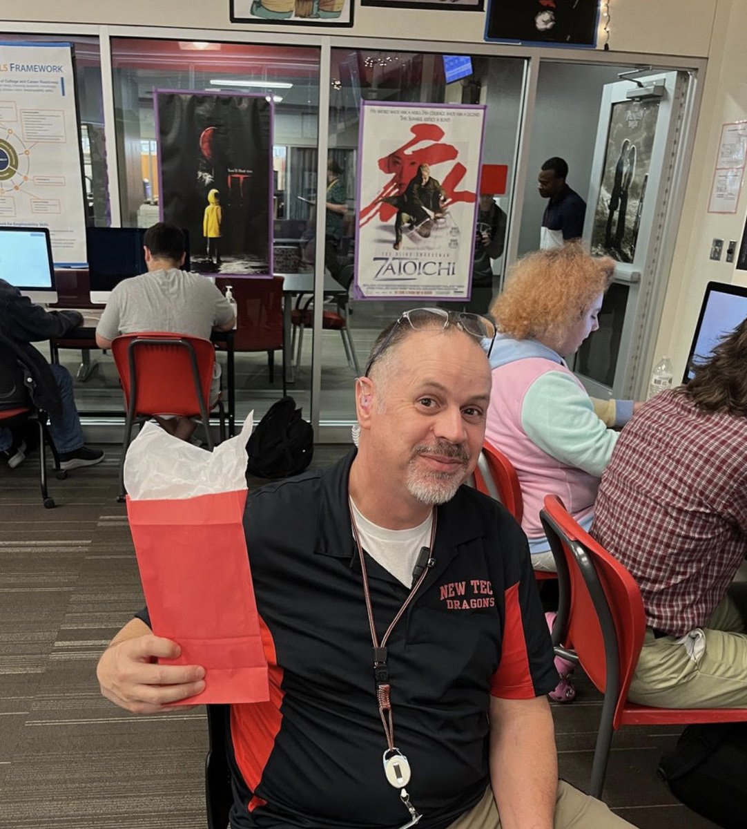 winters_tweets's tweet image. 📷 Shoutout to Mr. Dan Lorenz on #ITProfessionalsDay! Thanks for always being the quickest ticket in town, and keeping Belton New Tech running smoothly! 📷 #CelebrateBISD #TechWizard #ITHero