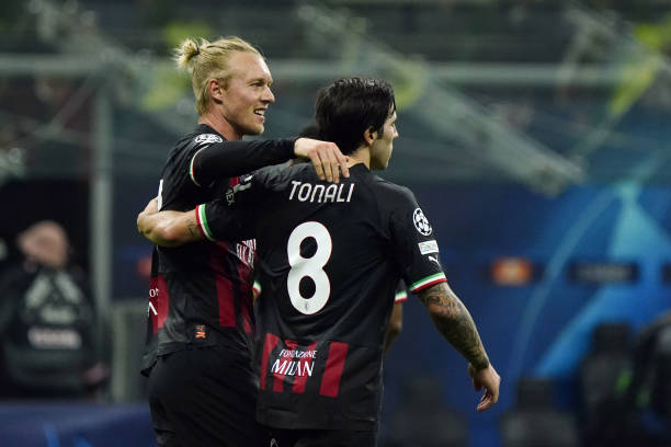 MilanPosts's tweet photo. Tonali 🔴⚫️ Kjaer https://t.co/R9ygyWZQ4c