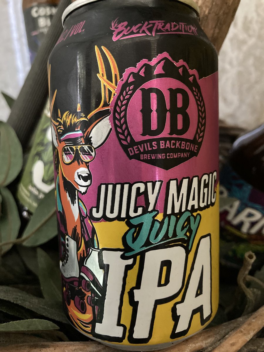 MegacosmReports's tweet image. Here’s a great IPA from Devils Backbone out of VA. Not too juicy, and great finish. Nice brew #craftbeerreviews #craftbeer #devilsbackbone