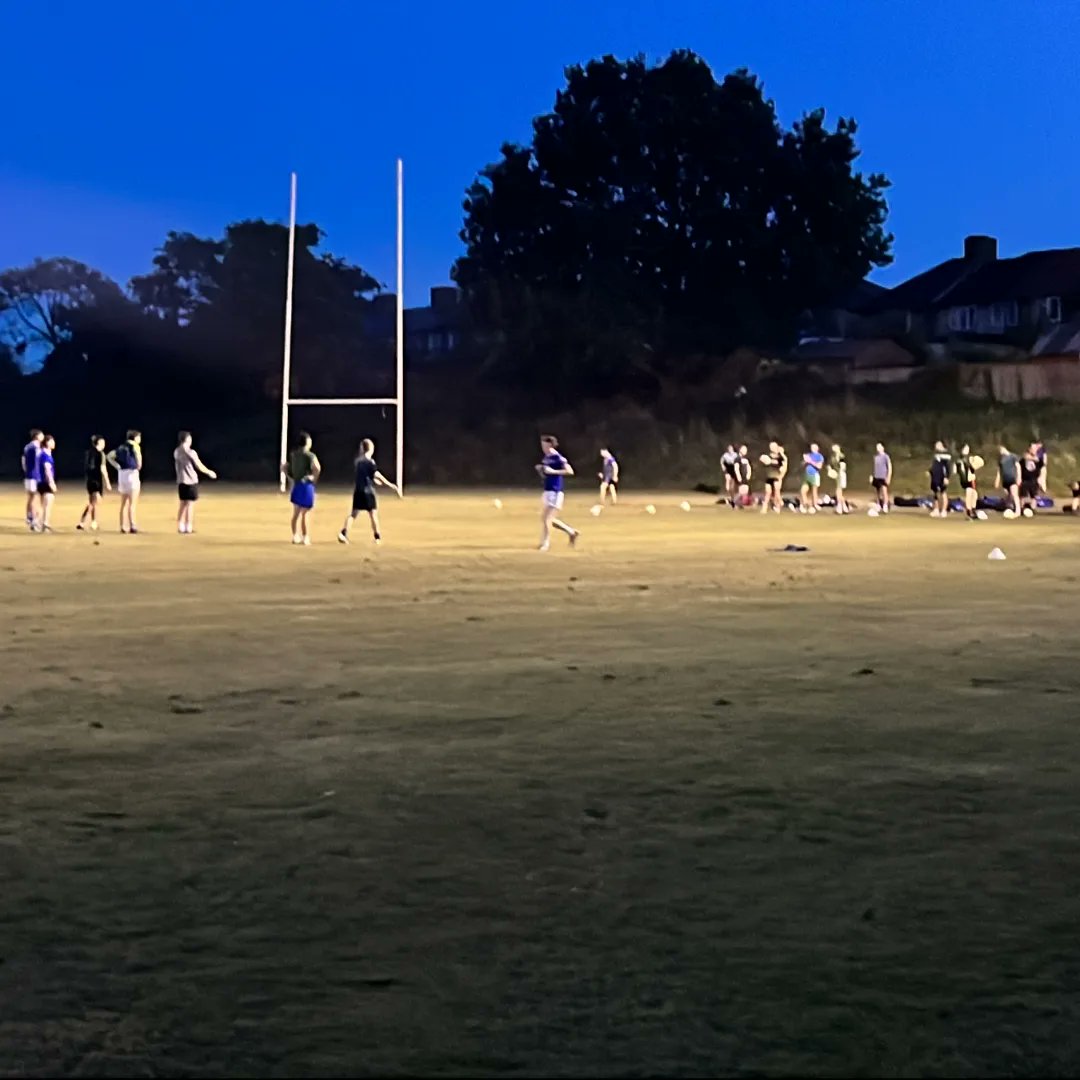 We would like to thank Toureen Group Construction and HA Marks Architects for sponsoring our use of floodlights in Mitcham as we continue our championship preparations. Next up on Saturday at 3.30pm is the final group game against North London Shamrocks in Mitcham 🔵⚪️