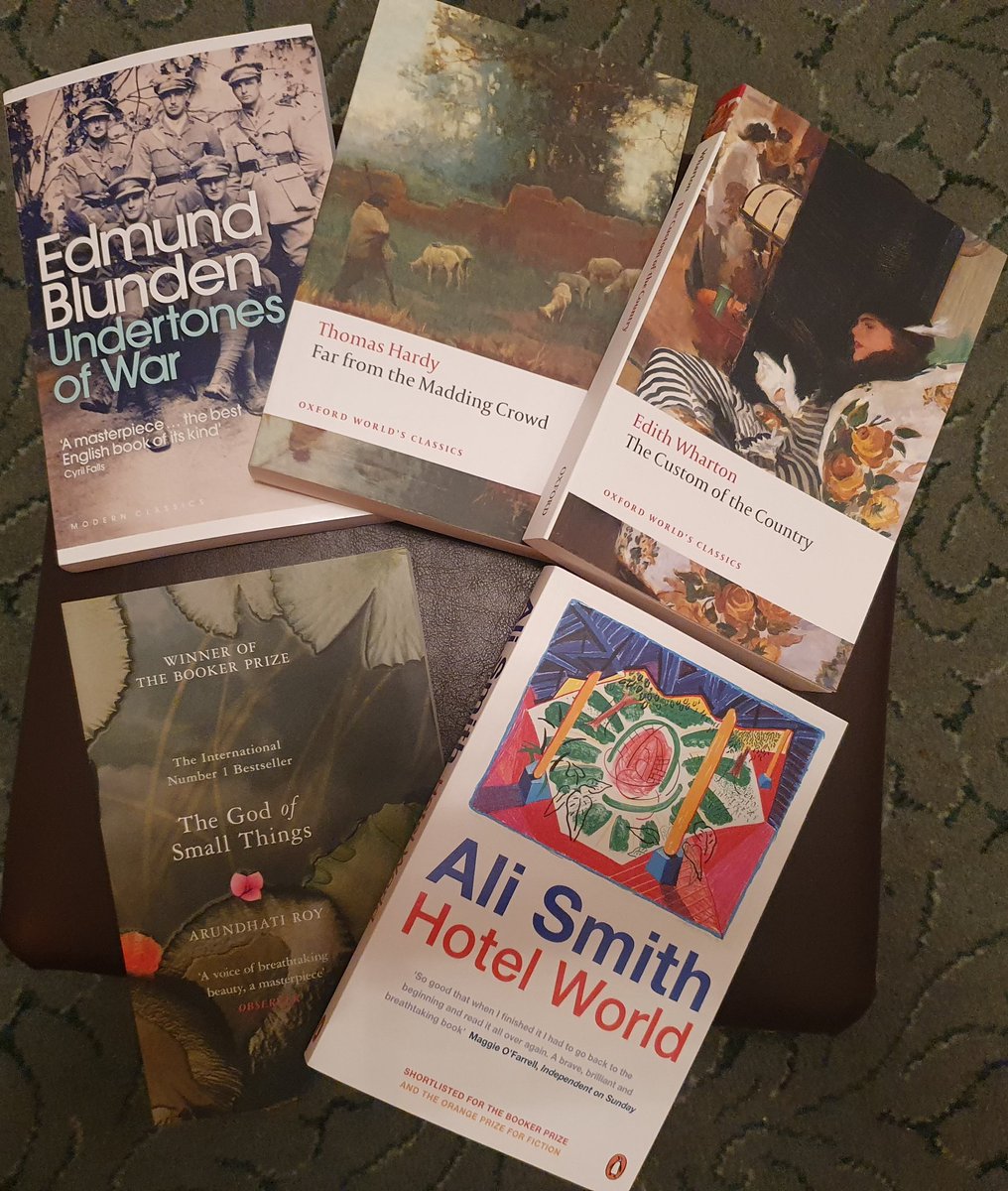 thefaintgirl's tweet image. Year 3 - 'Telling Stories: the novel and beyond'. Module 1: 'Realism'. My set texts just arrived! Exciting!
#BAHons #EngLit