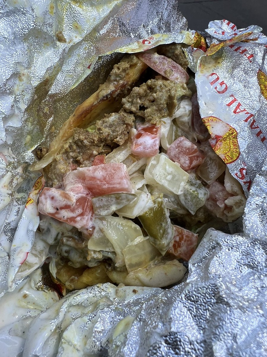 As reminder for <a href="/adnansvirk/">Adnan Virk</a> that the best restaurant in #NYC is the #Halal   stand on the southwest corner of 53rd and 6th…