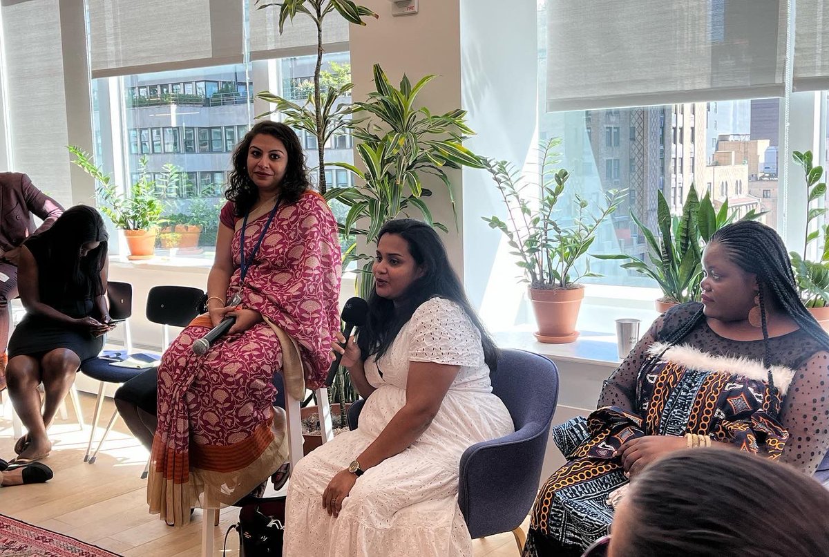 Thank you, @jayathmadw for your feminist leadership, intergenerational partnership and commitment to meaningful youth leadership. It has been a pleasure working with you and we wish you all the best in your journey ahead! In solidarity, @edu_transformer & UNGEI @UNYouthEnvoy