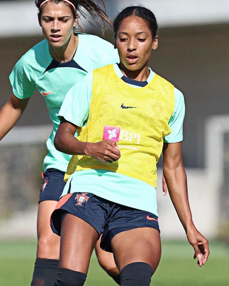USLWLeague's tweet photo. Putting in work on the first day of training 💪

📸 @selecaoportugal https://t.co/Bs99jpvIFB
