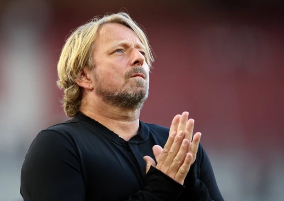 FootyWindmill's tweet photo. 🚨 Sven Mislintat advised Borna Sosa to say goodbye to his own agent Thies Bliemeister and choosing Arthur Beck, several sources report. 

Beck is shareholder in Mislintat's company... https://t.co/01u2gjBSKq