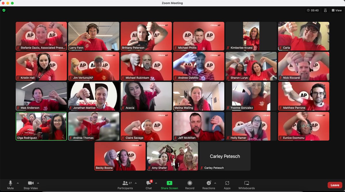 It's not sweater weather yet ... 🍂
We're wearing red <a href="/APNewsGuild/">AP News Guild</a> T-shirts today as we fight for a #fairAPcontract