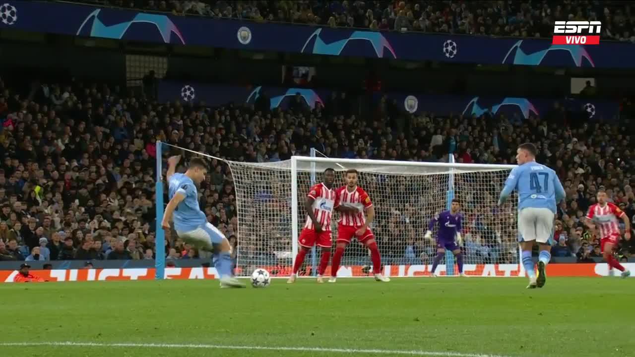 Corta 🏆 on X: "Así fue el segundo gol de Julián Álvarez para anotar el 2 a 1 de Manchester City contra Estrella Roja por Champions League. https://t.co/aVtbUZHNDc" / X