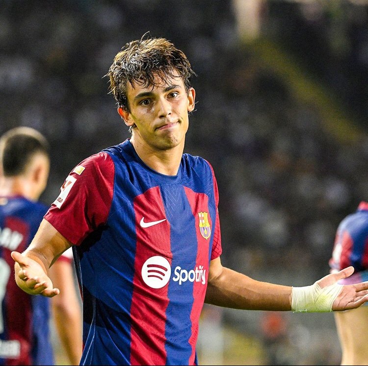 OficialSala12's tweet photo. 2 gols e 1 assistência de João Félix em sua estreia pelo Barcelona na Champions.

Reduziu seu salário de 8 milhões de euros para 400 mil euros para poder jogar no Barça.

O MLK TÁ COM FOME DE GOL! https://t.co/ajVYB4oI4a