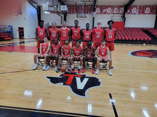 MBB photo day at The Valley.