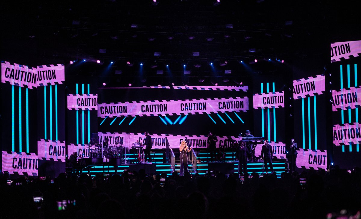 VitaMotus's tweet photo. 🌟 After our dazzling AMA collaboration, we teamed up with @MariahCarey for the #CautionTour! A dynamic LED setup framed Mariah’s electrifying presence, while the media we designed set the mood &amp; story for each song. #DesignTheFuture #VitaVault #TourDesign https://t.co/b7iNmfhR4t