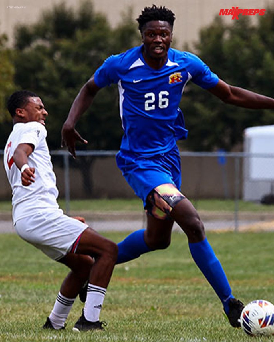 Five-star Kansas basketball commit Flory Bidunga starring on the high school soccer pitch in Indiana 🏀⚽️

The 6-foot-9 senior is far from a novelty for the Kokomo soccer team with seven goals and two assists this season.

✍️: maxpreps.com/news/uRjCckH8J…