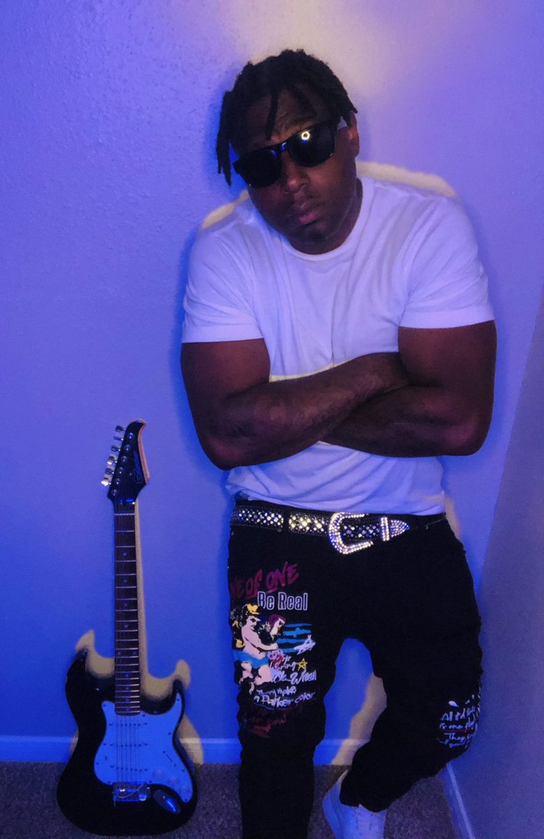 HoustonOutlet's tweet image. Rapper @KingLuxuree Channels His Inner Romeo On ‘Come Chill’ newhoustonmusic.com/2023/08/08/rap…