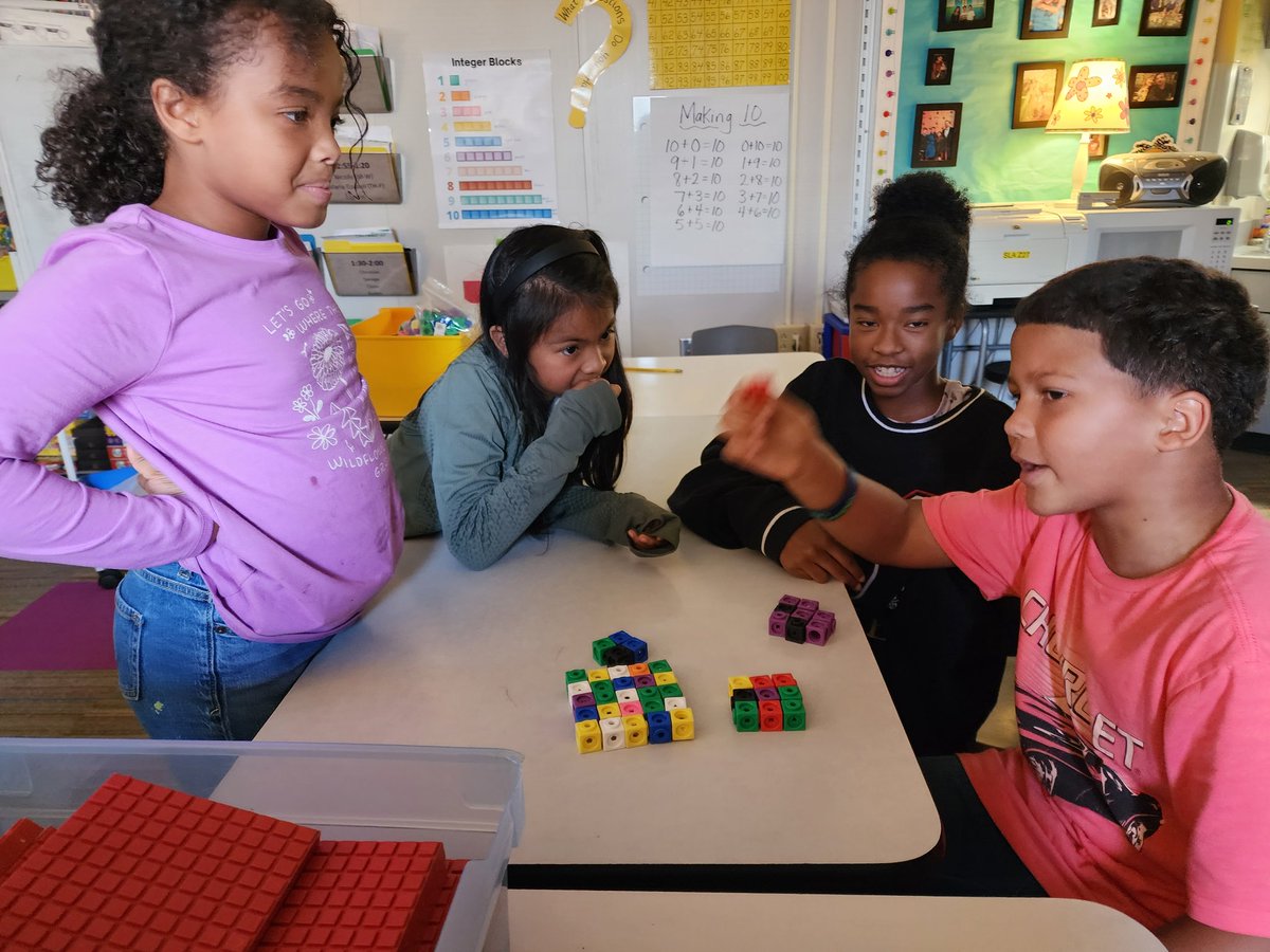 SHMathStars's tweet photo. Mathematicians are THINKERS and PROBLEM SOLVERS! #ThinkTankTuesday #weLOVEmath #itsworthit https://t.co/x0UriP3fxR