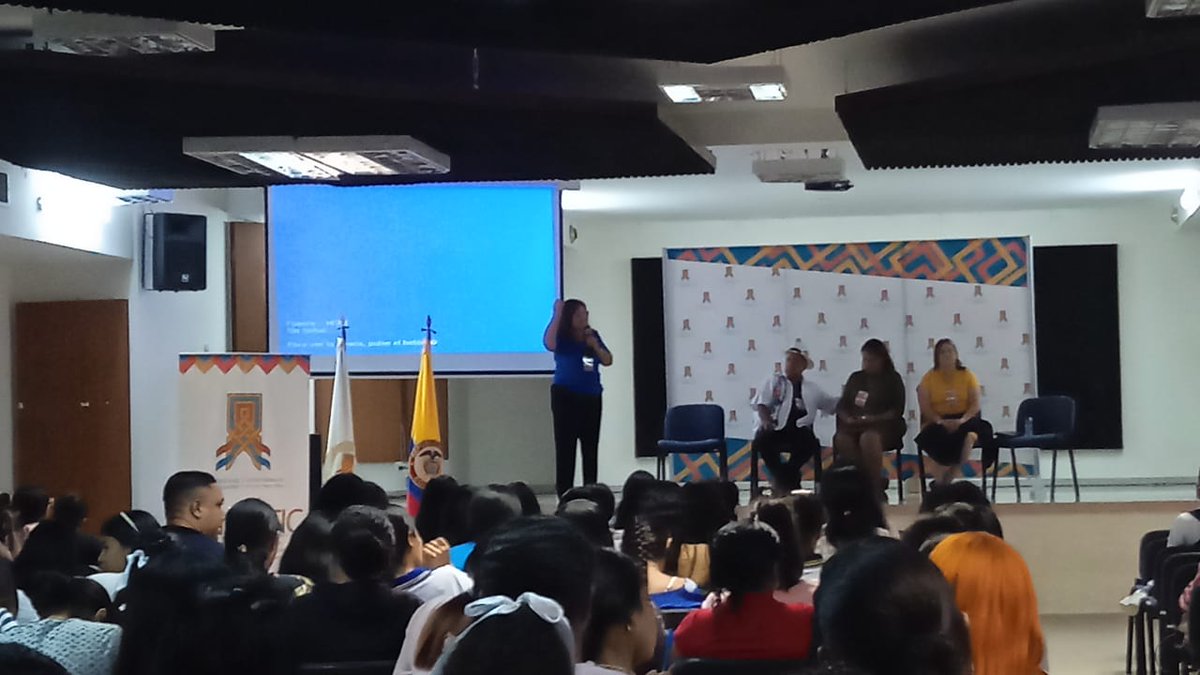 Gabipalmar's tweet photo. #UniguajiraMaicao hoy jornada académica y de aprendizajes en #XIISimposioInvestigaciónFormativa
@jaroldiazc 
@UniLaGuajira https://t.co/0vBhqfuFx1