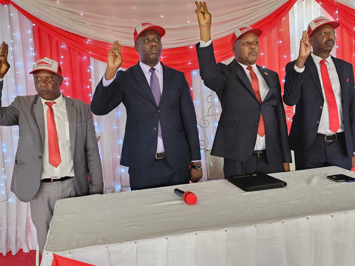 parti_uprona's tweet photo. Umugambwe @UPRONA__1961 wahimbaj Imyaka 62 Imaze itsinz amatora yashikanye Abarundi kuntahe y'Ukwikukira, ibirori bihurirany n'uko atamashami akivurwa muriwo kuko basubije Hamwe! @LeRenouveauBdi @RTNBurundi @UbumweHebdo @yigenga @alain_majeste @SOSMediasBDI @KwaNtare @VoixPrince https://t.co/WANRd6HcbB