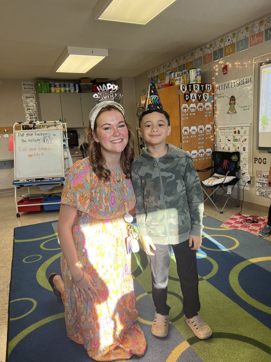Falcon_Clement1's tweet photo. My students and coworkers sure know how to make me feel special on my birthday! Flowers, cards, and so much love 🌹 The best part was that I share a birthday with one of my students! How fun is that? I love this classroom family of ours 🩷 https://t.co/4VRzAZPKq6