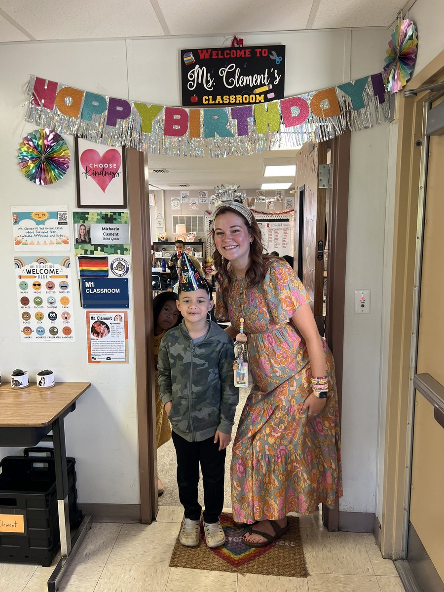 My students and coworkers sure know how to make me feel special on my birthday! Flowers, cards, and so much love 🌹 The best part was that I share a birthday with one of my students! How fun is that? I love this classroom family of ours 🩷