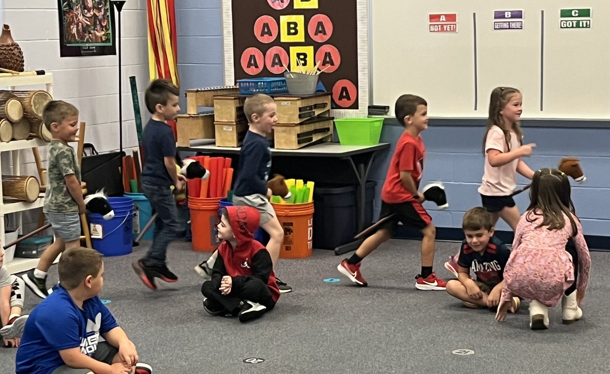 jennifer_gilles's tweet photo. Mrs. Delaney’s class used stick ponies to demonstrate the tempo changes in “The Pony Song.” https://t.co/JMAJZzMUFG