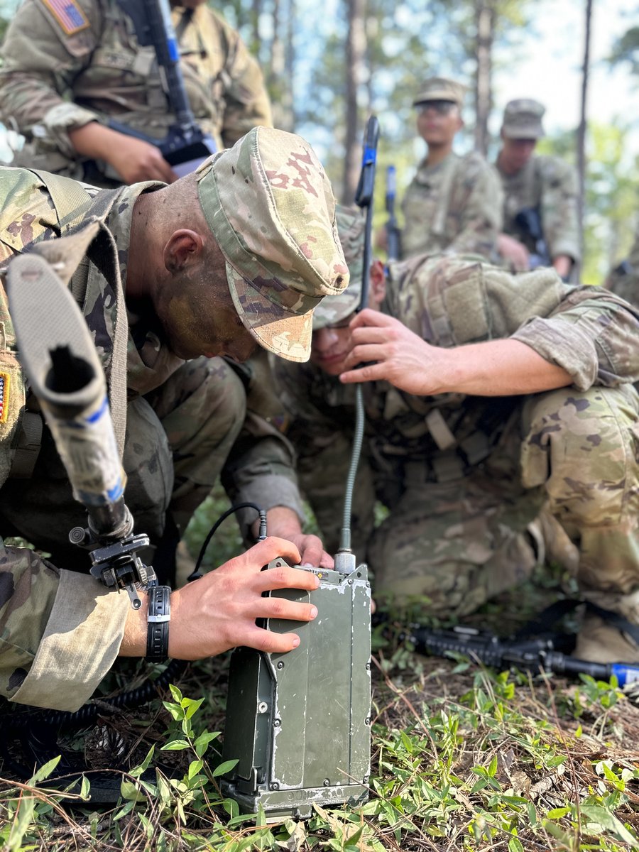 fortjackson's tweet image. #TrainingTuesday
We Make American Soldiers! Here is a quick look at @USArmy  #BasicCombatTraining from across the different battalions on Fort Jackson!
#MeetYourArmy #KnowYourMil #BeAllYouCanBe #VictoryStartsHere #Army2030