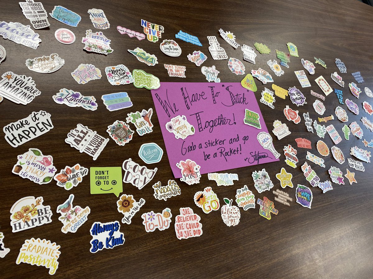 StefaniePitzer's tweet photo. Tuesday is for writing and delivering handwritten notes to all staff members and stickers in the lounge! ๐๐ฉท #LWRockets #Pitzer2a #momsasprincipals #PrincipalOfficeHours #iledchat #principalsinaction https://t.co/PrNqiHGgVi