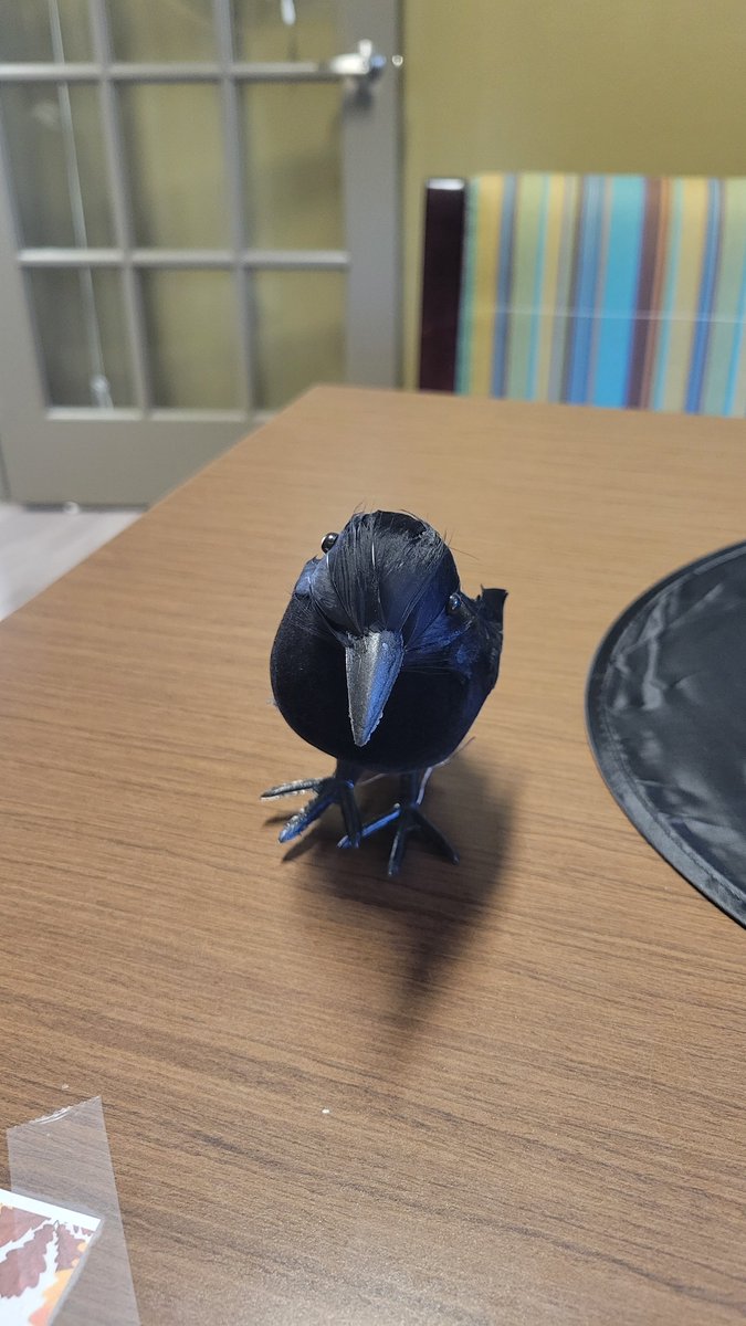 foldsmith's tweet photo. So my office is decorating for Halloween and 😭😭😭 https://t.co/lUpUHAP0Q0