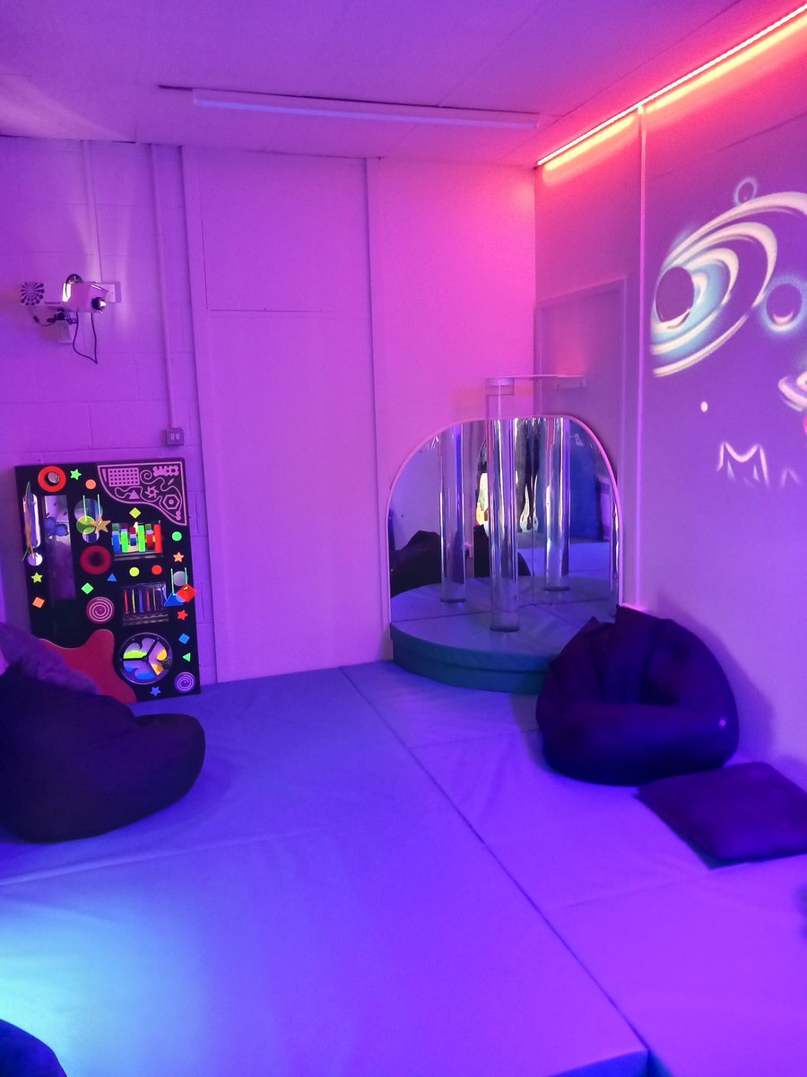 Great parent feedback this evening, an opportunity to showcase our academy sensory room! #beproud <a href="/EducationEACT/">E-ACT</a>
