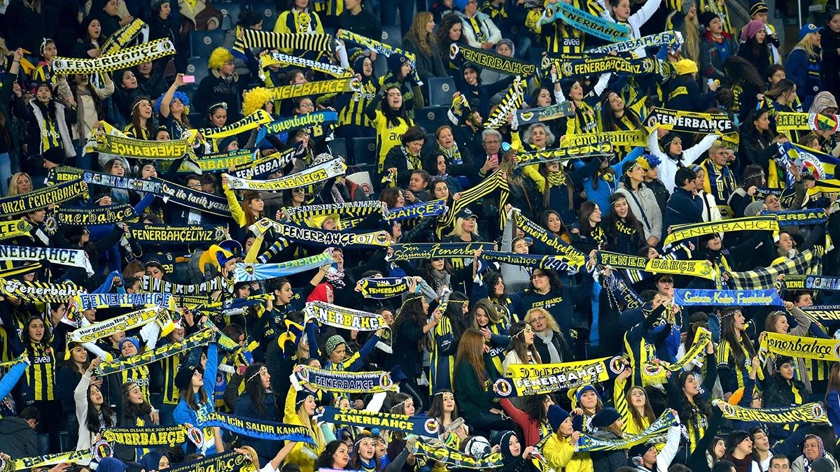 FBvoleybol's tweet photo. 20 Eylül Dünya Fenerbahçeli Kadınlar Günü kutlu olsun 💛💙 https://t.co/TBk68Uj2Wm