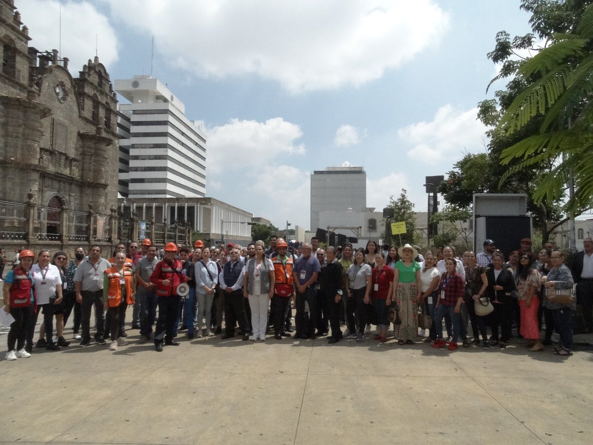 IsssteJalisco's tweet photo. Con la participación de 689 personas de dependencias del Palacio Federal y la Representación #IsssteJalisco se realiza con éxito el #SegundoSimulacroNacional2023 con un tiempo estimado de 7 minutos de evacuación, de un total de 30 minutos. #NuevoIssste #TransformandoAlIssste https://t.co/quXFMt41wc