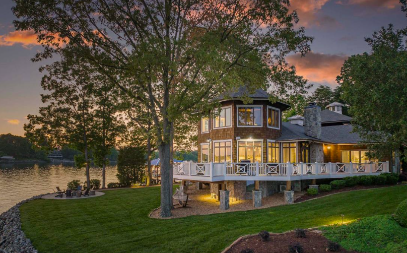 LhrManhim's tweet image. The distinction between lake access and lake view is frequently misunderstood. Check out the differences to clarify their meanings. 🏡👉lakehomes.site/3QMhv7W 

#lakeviews #lakeview #lakeaccess #Newyorklakehomes #LakeHomesRealty #LakeLife #LakeLifestyle