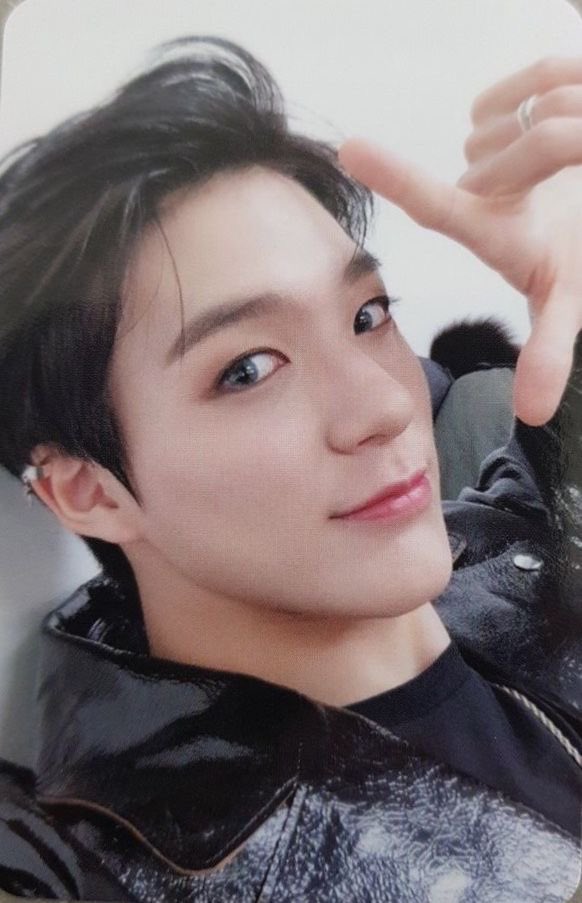 royalljen_'s tweet photo. REPASSE DE VAGA 

Jeno Empathy 
Jeno Beatbox 
Jeno Kihno Hello Future 
Winter Hottrack 

139,50 pra mim(inter já incluso) + frete nacional pra gom 

CEG DA @ne0back https://t.co/4lXpN1EdxM