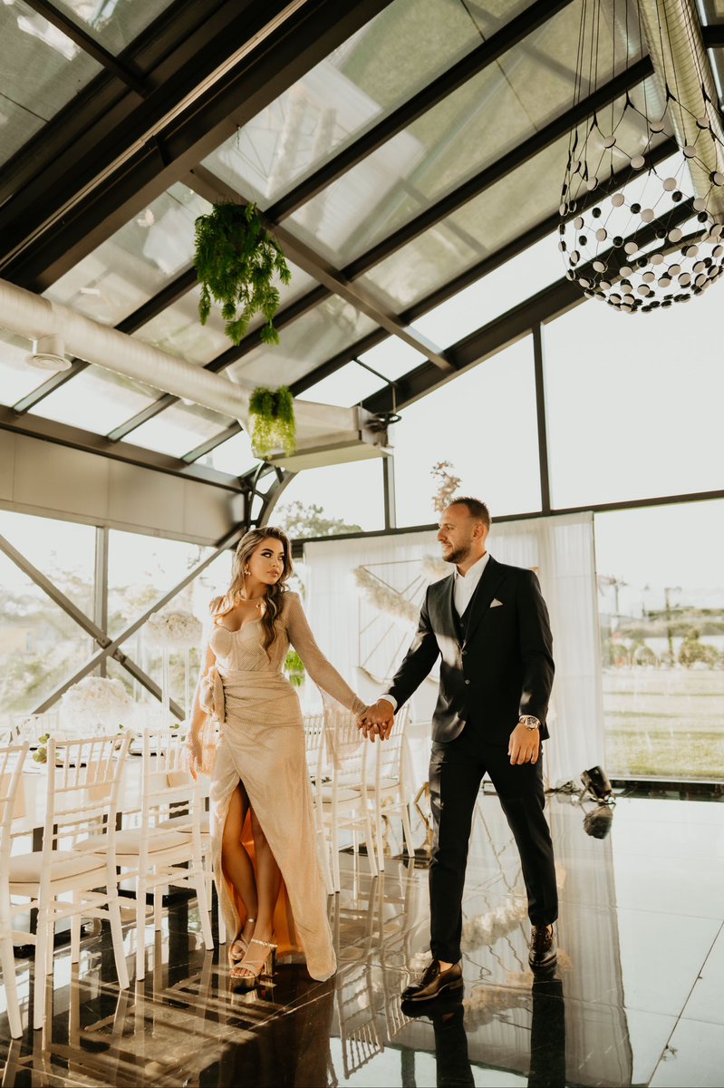 VanesaDula's tweet photo. our story started here on twitter and now we're engaged🙈💍 #engagement https://t.co/TU3LU7lD1h