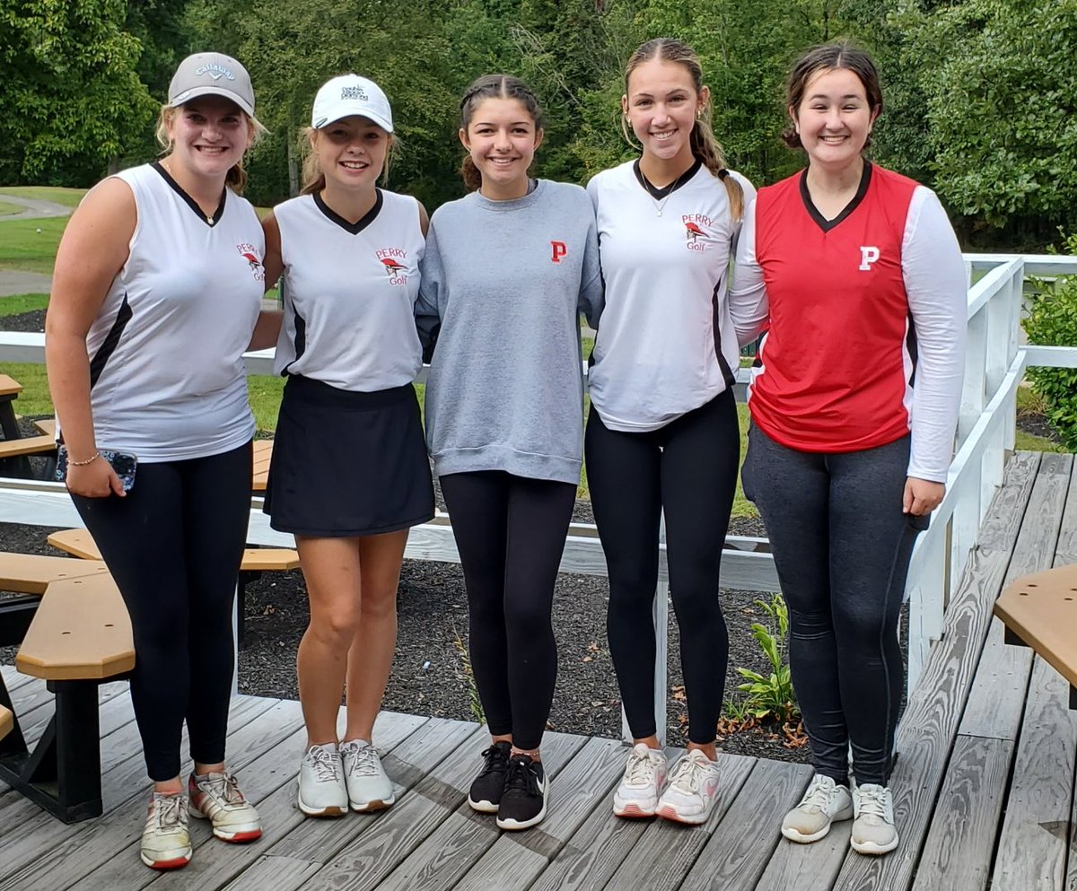 Perry_Pirates's tweet photo. The 2023 Valley Division Girls Golf co-champions! From left, Lilah Yeager, Jillian Peters, Emily Capitosti, Addy Trefzger, Nola Sedivy. Not pictured, Carissa Hanson. Great job ladies! Go Pirates! https://t.co/k4M2VYkDBh