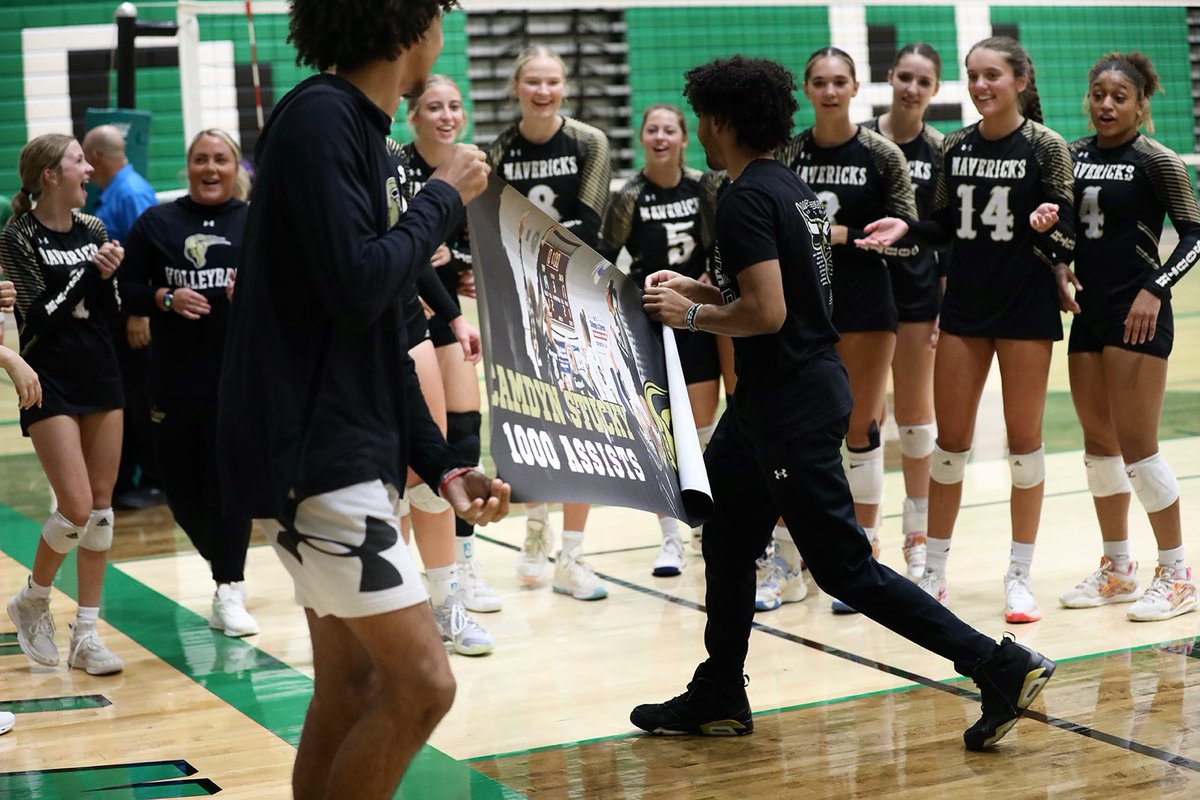 maizesouthvb's tweet photo. Camdyn Stucky reached 1000 assists tonight during the Derby game. She did this in 39 games last season + 9 games this season. We are so proud of her&amp;celebrate this moment w her!!! 🏐🤘🏼🖤bonus pics captured while the boys unveiled her banner! 📸cred: Tobie Morrow 🫶🏼 @CamdynStucky https://t.co/47Nftkt7Lw