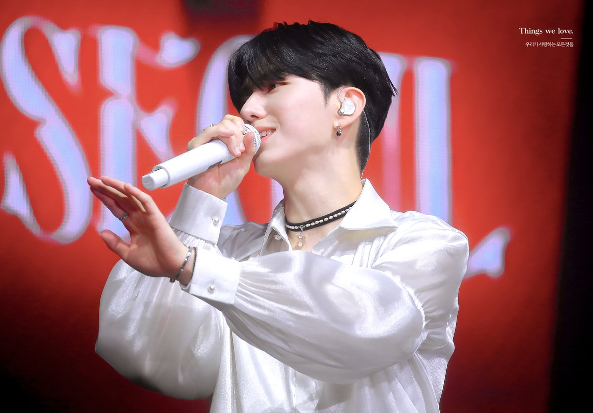 twl_kh's tweet photo. 220902 NO LIMIT TOUR in SEOUL    

사랑하는 기현시 (♡)
비 조심 .ᐟ 기현이 조심 .ᐟ 

#몬스타엑스 #MONSTAX #기현 #KIHYUN
@OfficialMonstaX https://t.co/grcbRZfuFg