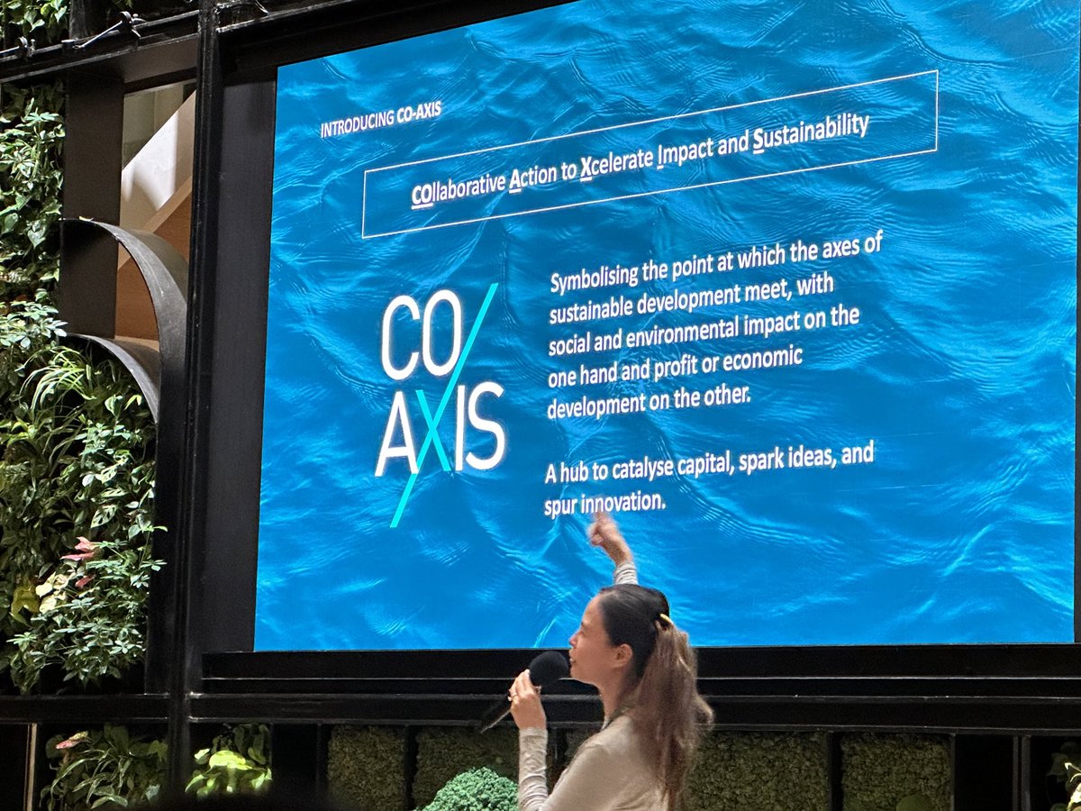 drostontang's tweet photo. Climate conversations last evening!
Great to see familiar faces in the audience 😁 and engaging in meaningful dialogues on grants, funds surrounding healthcare, education and climate action.
#temasektrust #CIIP #philantrophyasiasummit #amplifier #coaxis #impacthub https://t.co/ilvEgcJ4l0
