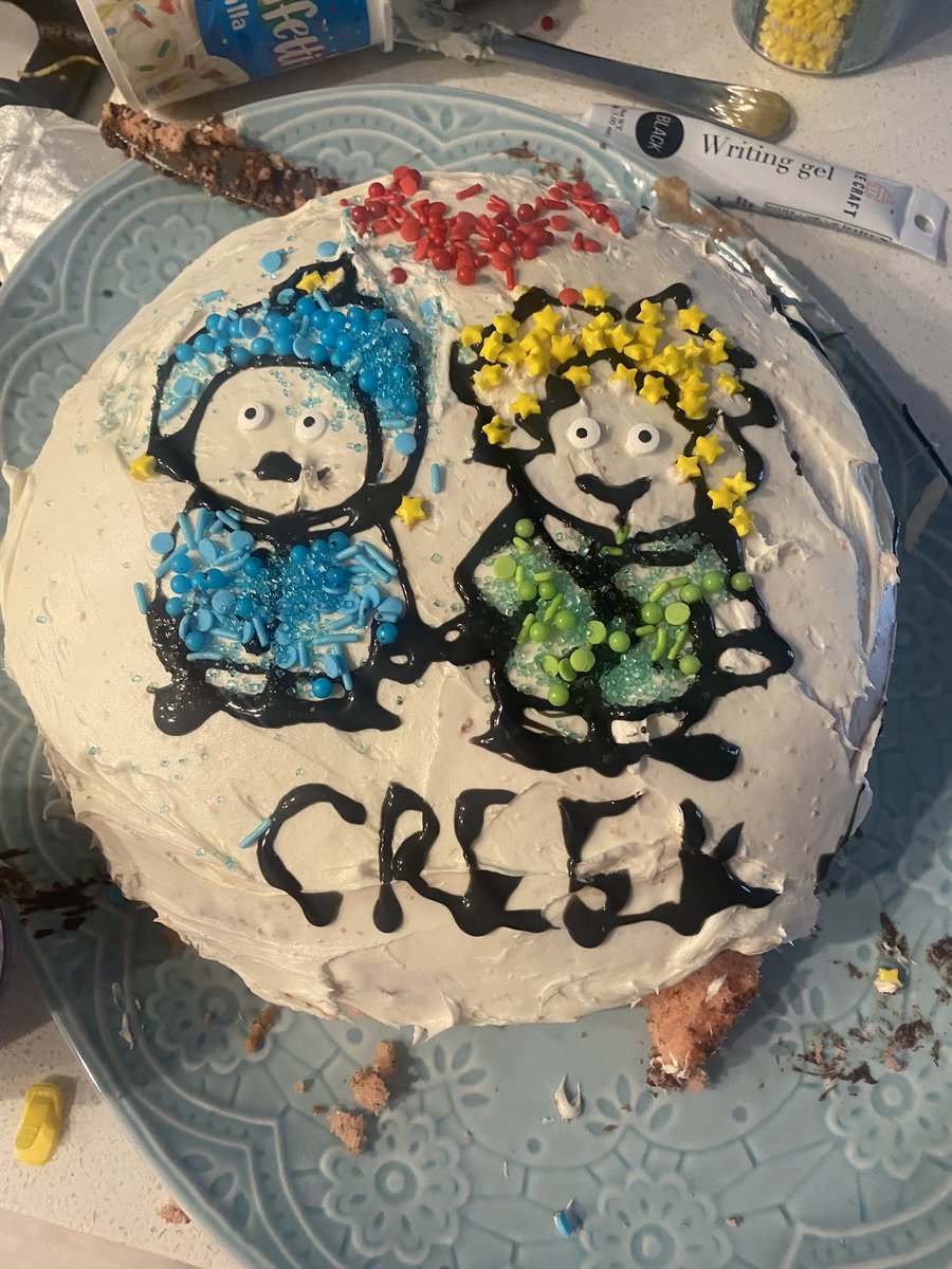 pauldanoirlgf's tweet photo. thinking abt the cake me and @s0ck_egg made for Dane Cook’s bday #creek #southpark https://t.co/6cHRbe8SbQ