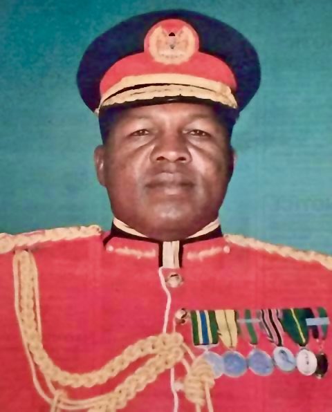 HistoryKE's tweet photo. #HistoryKeThread: Moi’s Awkward Promotions
————-

After he took over the reins of leadership in 1978, late President Moi made unprecedented changes in the armed forces that distorted the regular hierarchical order of military command. 

In November of that year Moi promoted Maj. Gen. Jackson Mulinge from army commander to Lieutenant-General and Chief of General Staff, the very role in the armed forces that President Jomo Kenyatta had abolished in 1971. 

Brigadier Kathuka Nzioka, another Kamba, replaced Mulinge as army commander. 

At the time, Lieutenant-Colonel John Malan Sawe (pictured), a Kalenjin, was head of the transport services. He was promoted to deputy army commander, creating an awkward situation in which a Lt. Col. commanded Brigadiers, who were superior in rank. 

Three Brigadiers, including Lucas Matu, were then retired to head various parastatals, clearing the way for Sawe, who within one year (1979) had in quick succession been propelled from a Lt. Col. to a Brigadier. 

Matu died in suspicious circumstances soon afterwards. There were mutterings of tribalism when Nzioka also died in 1979 and Sawe was promoted to head the army, having jumped from Lieutenant Colonel to Major General in a year.