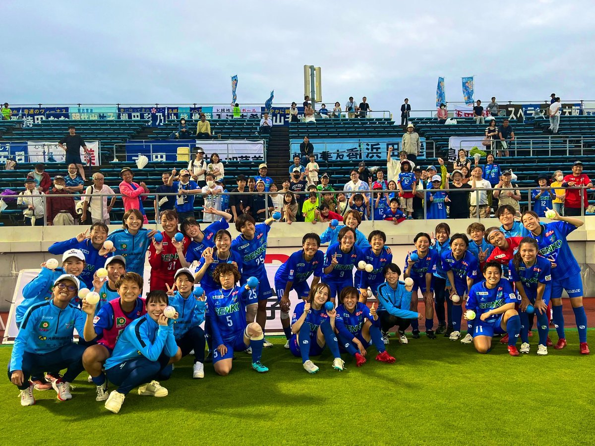 speranzafc's tweet photo. #畑中美友香 です！
私の宝物の一つを紹介します！
それは、サポーターの皆さんです！！
どんな時も変わらず、応援してくれて、
本当に感謝の気持ちでいっぱいです！！
皆さんと、共に戦えることを光栄に思います！！
リーグ戦もラスト3試合！
共に、全力で戦いましょう‼︎

#スペランツァ大阪 https://t.co/CMLqAdlKym