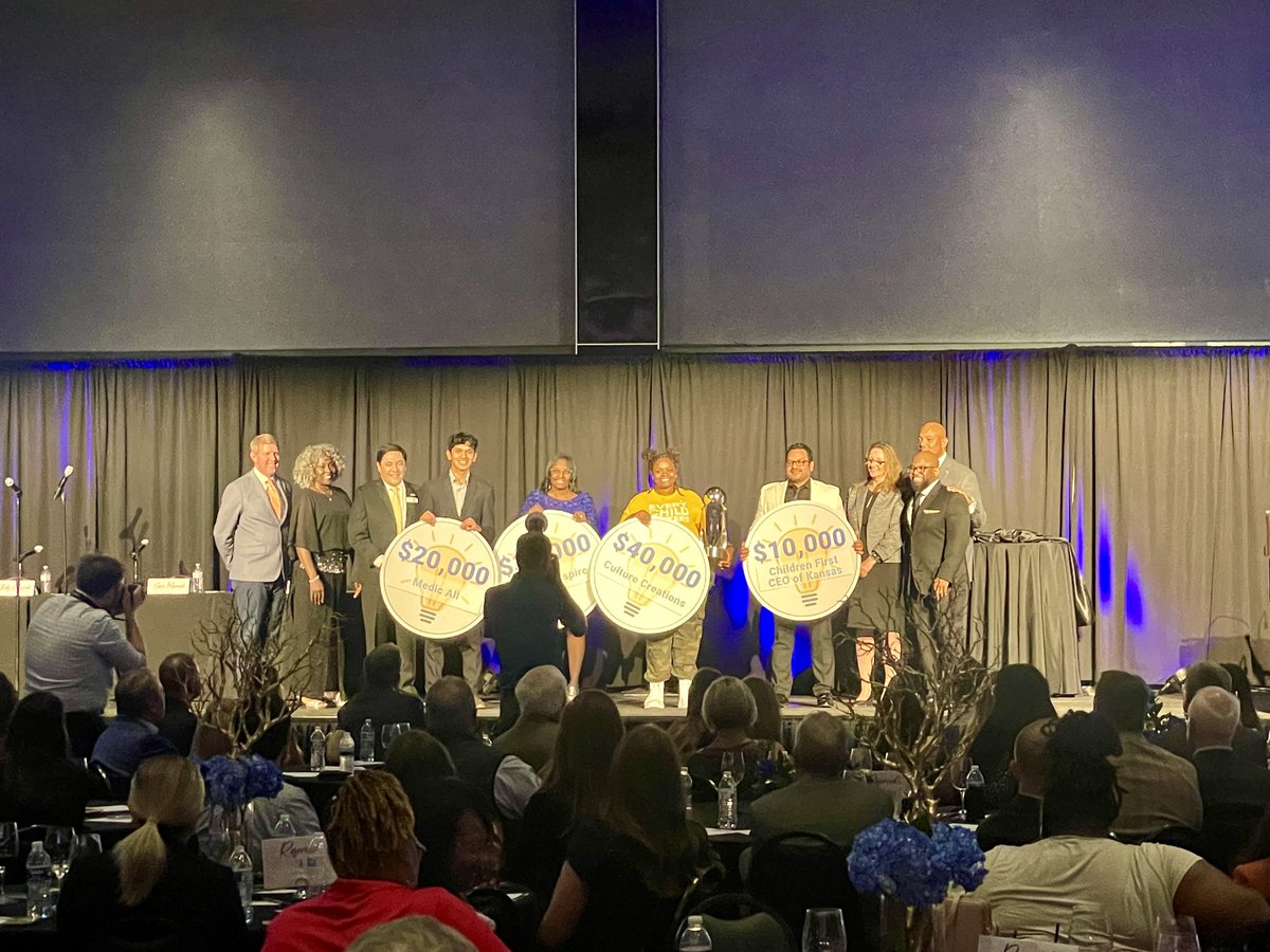 Wonderful evening celebrating 100 years of @unitedwayplains and seeing four local nonprofits awarded $100,000 for their innovative and impactful ideas! #UWP100 #ILoveWichita