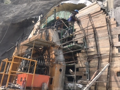 nhidcl's tweet photo. #NHIDCL is upgrading to a 2-lane with paved shoulder from Km 29.030 to Km 31.449 of 2.419 Km length of Uni-Directional #Khellani #Tunnel including its approach road on NH-244 under Package-3 in #Jammu&Kashmir.
#BuildingInfrastructure #BuildingTheNation https://t.co/mWsmQgkMC9