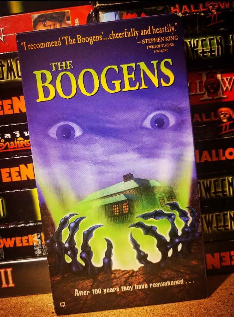 MacabreMrBones's tweet photo. VHSeptember Day 19: Critters Buggin
#VHSeptember #VHS #VHSCollector #VHSCollection #VHSForever #HorrorVHS #Horror #HorrorMovies #80sHorror #MonsterMovies https://t.co/y4d15cMv4W