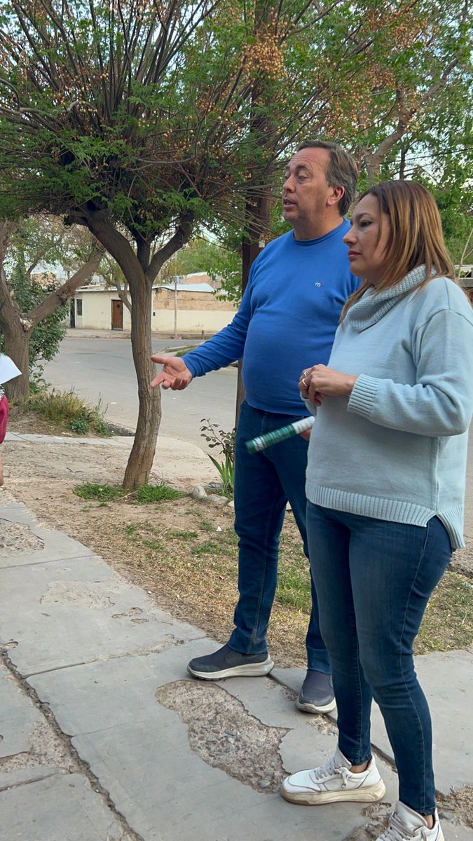 Adry_Cano's tweet photo. ✅ Nos visitó el intendente de Tunuyan @MartinAveiro para acompañarnos y compartir experiencias para nuestra próxima gestión.
 
Le entregamos el proyecto que venimos trabajando hace tiempo con la Diputada @VeroValverdeMza de la creación del “Parque Nacional Uspallata” ↪ https://t.co/USfK0iRViD