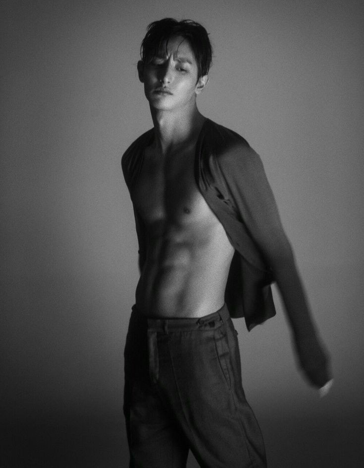 CLASSIFIQUE O SEU PET

Raça: Um grande gostoso
Nome: Kinn
Beleza: 10000000000000/10
Inteligência: 10000000000/10
Vingativo: Sim kkkk
Medo: perder nossa família 
Já mordeu alguém: Sempre 
Gosta de passear: gosto bastante 
Apelidos: kinn, mor, vida, meu gostoso, meu neném, alfinha.