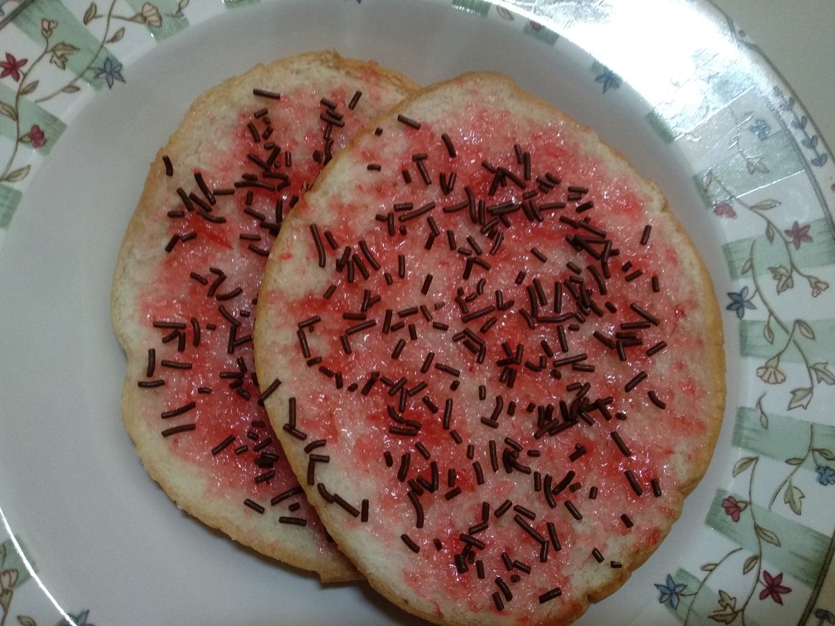 pagi dari gue yang sarapannya roti lagi roti lagi