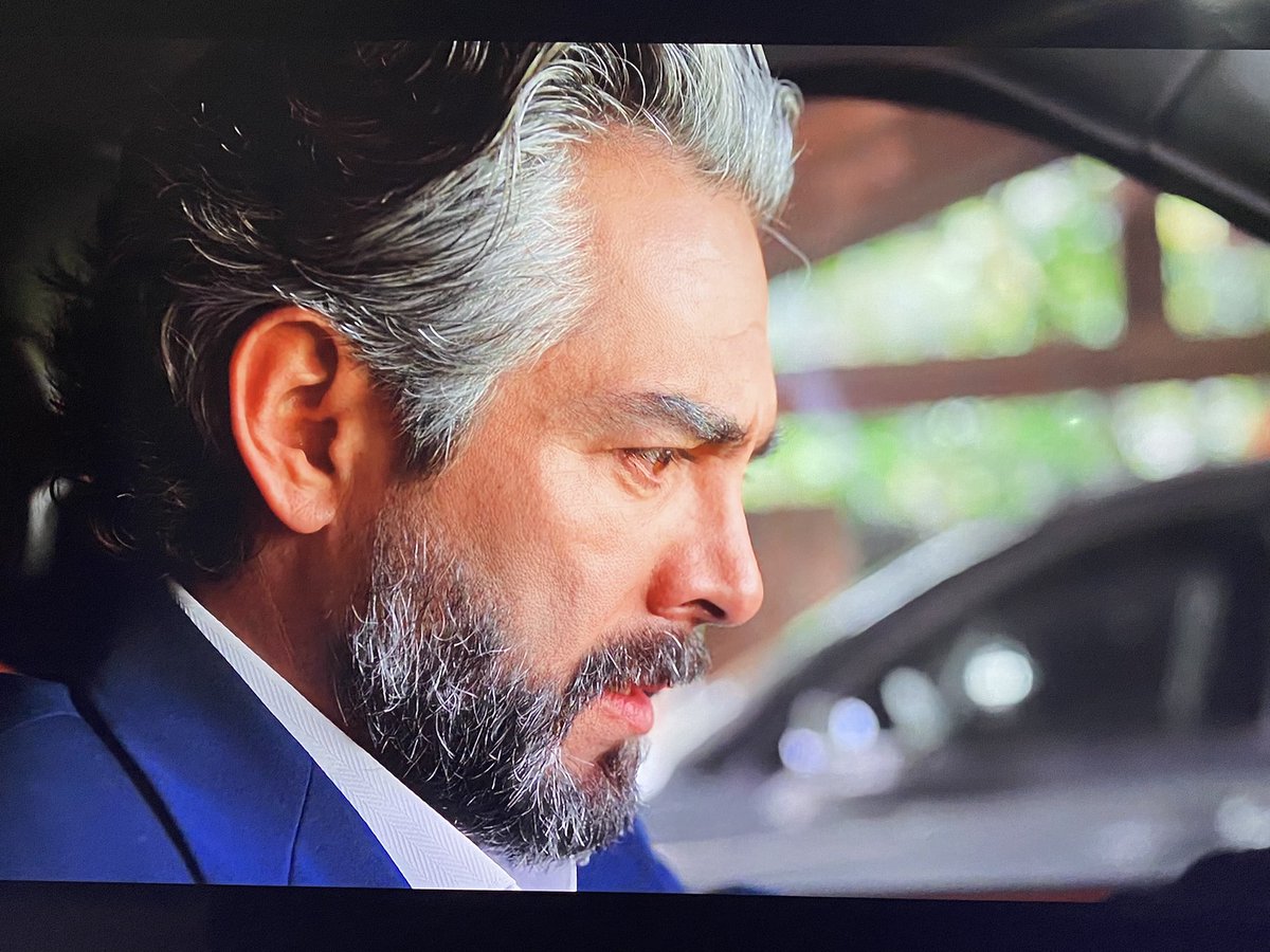 VicGordillo's tweet photo. @OMARCHAPARRO te felicito, estas en el punto exacto, un personaje extraordinario, bien llevado. #Lasviudasdelosjueves https://t.co/kDhWuajwlw