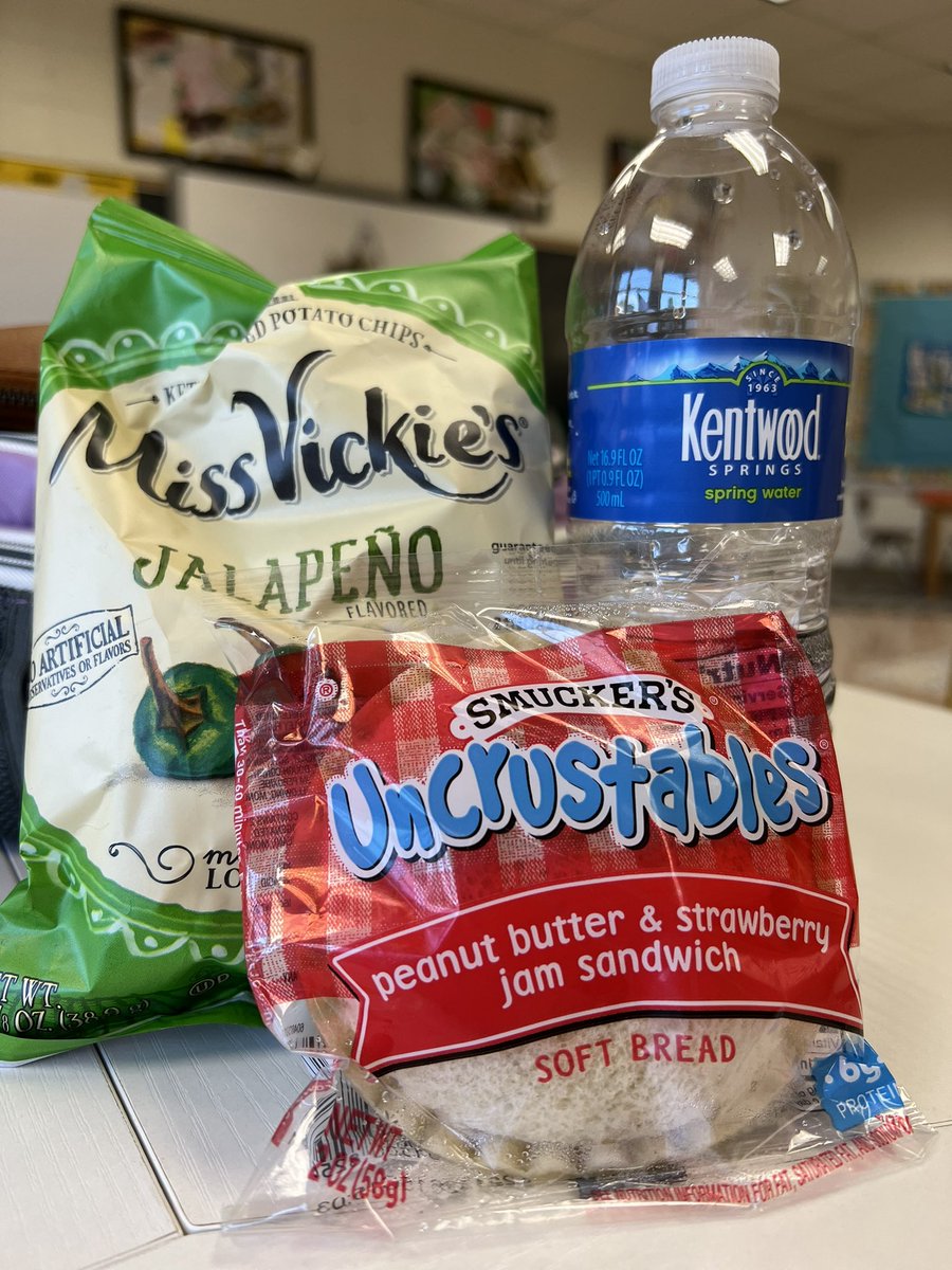 Tell me you’re a principal in night school without telling me you’re a principal in night school. #SicEm #EdDLOC #ithinkicanithinkican