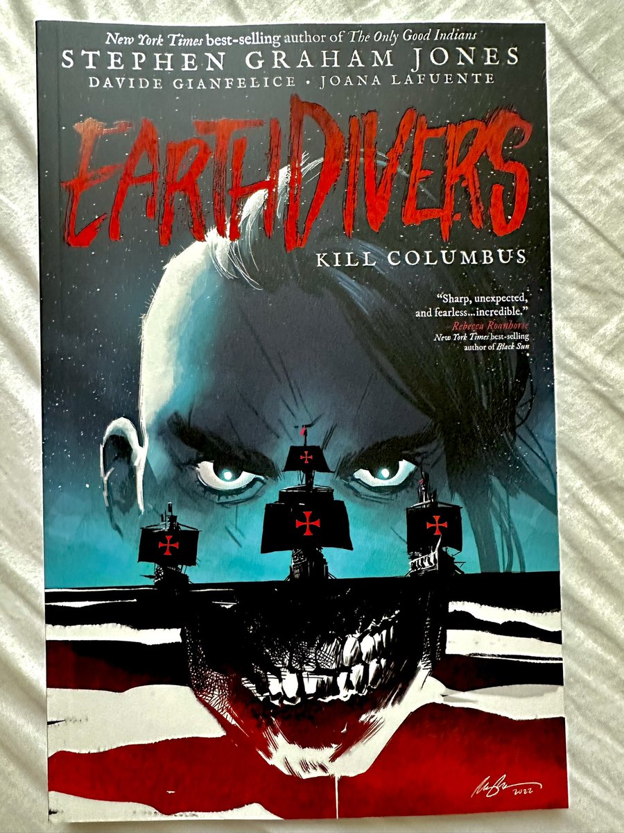 Earthdivers vol. 1 by @SGJ72 is out now, all shiny and pretty and in full color glory.