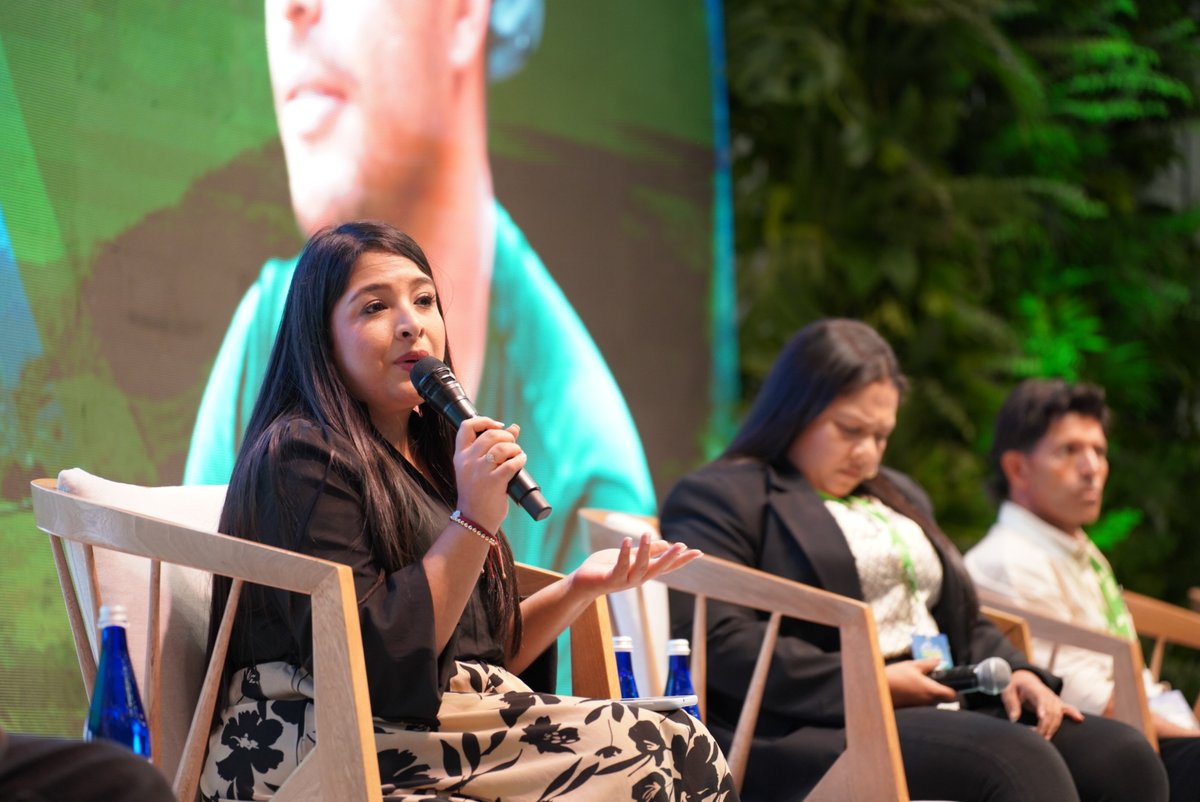 minas_antioquia's tweet photo. Escuchamos a Erika María Gracia Flórez, Jorge Eliécer López López, Luis Carlos Villanueva Ospina y Ricaurte de Jesús Tirado Venta en el panel Minería y ecología, moderado por la directora de Titulación Minera, Yenny Quintero Herrera https://t.co/3TNV1egIT6